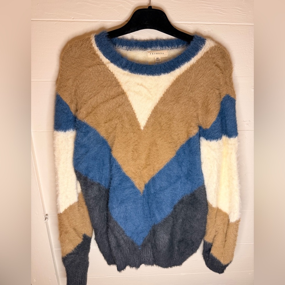 Promesa Chevron Sweater - Blue, Brown, Cream & Grey